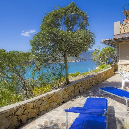 Appartamento Un Nido Sul Mare - Goelba